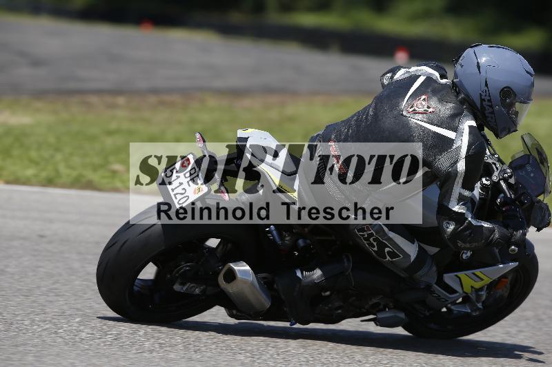 /Archiv-2024/29 12.06.2024 MOTO.CH Track Day ADR/Gruppe gelb/91